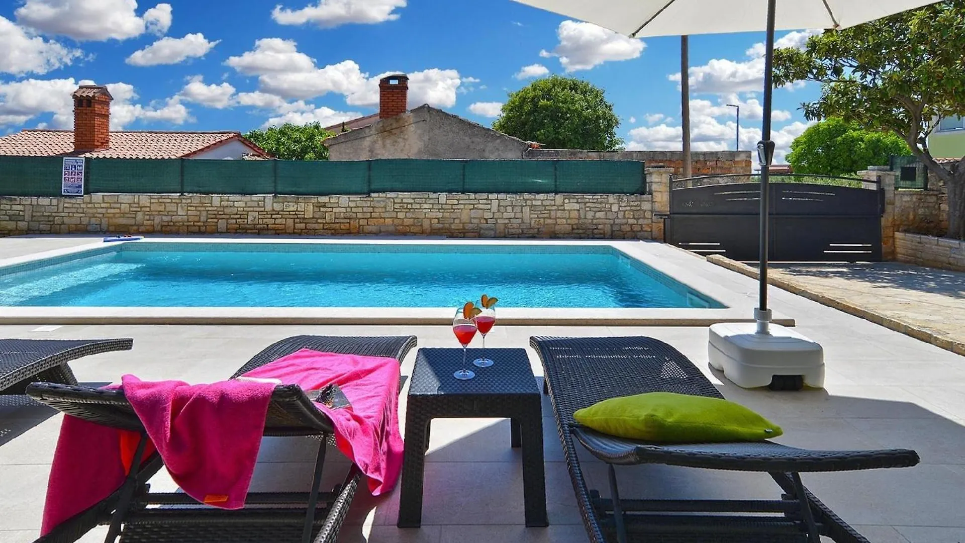 Ferienhaus Mit Privatpool Fuer 6 Personen Ca 80 Qm In Galizana, Istrien Istrische Riviera Holiday home