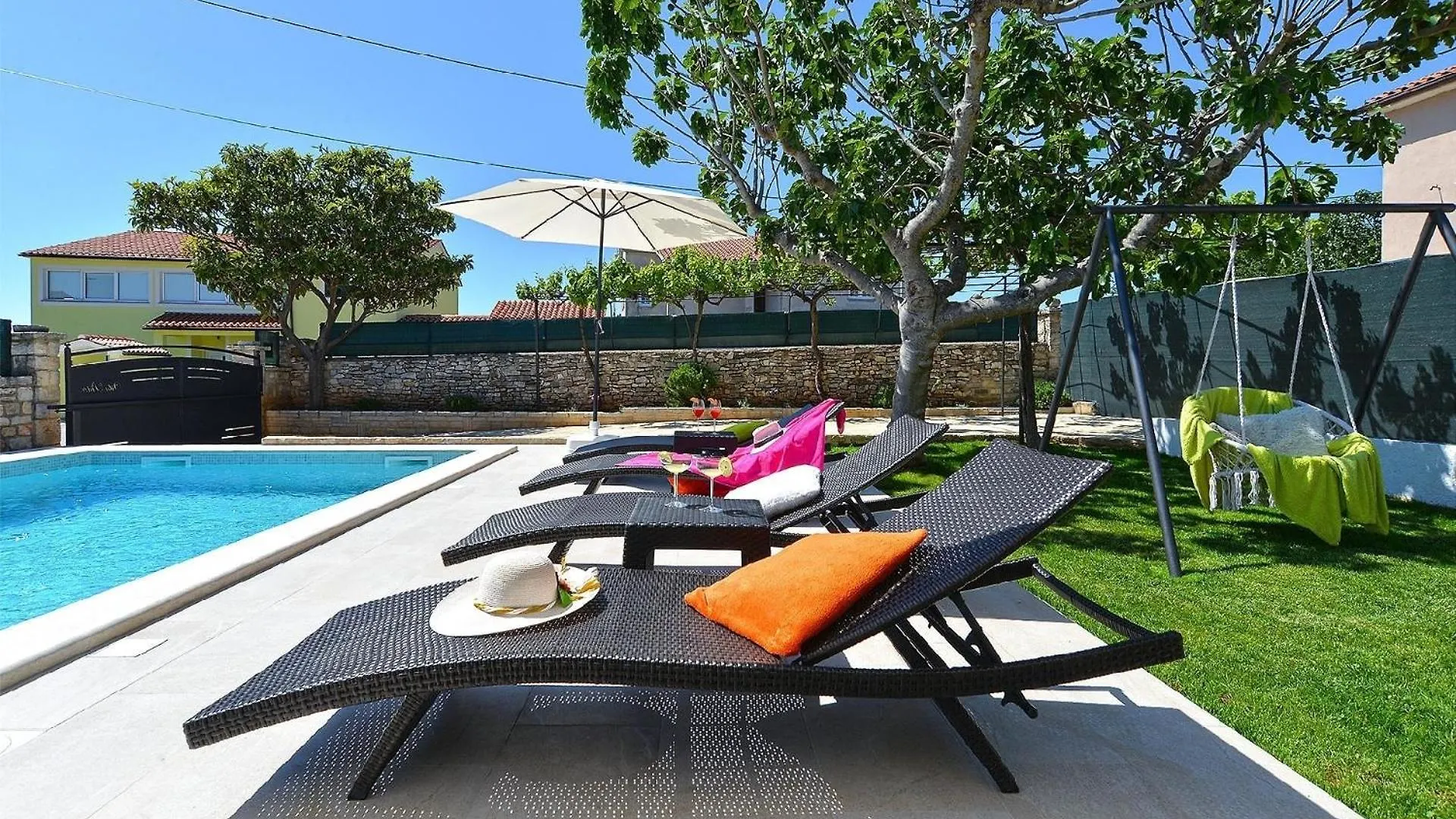 Ferienhaus Mit Privatpool Fuer 6 Personen Ca 80 Qm In Galizana, Istrien Istrische Riviera 0*, Galizana Croatia