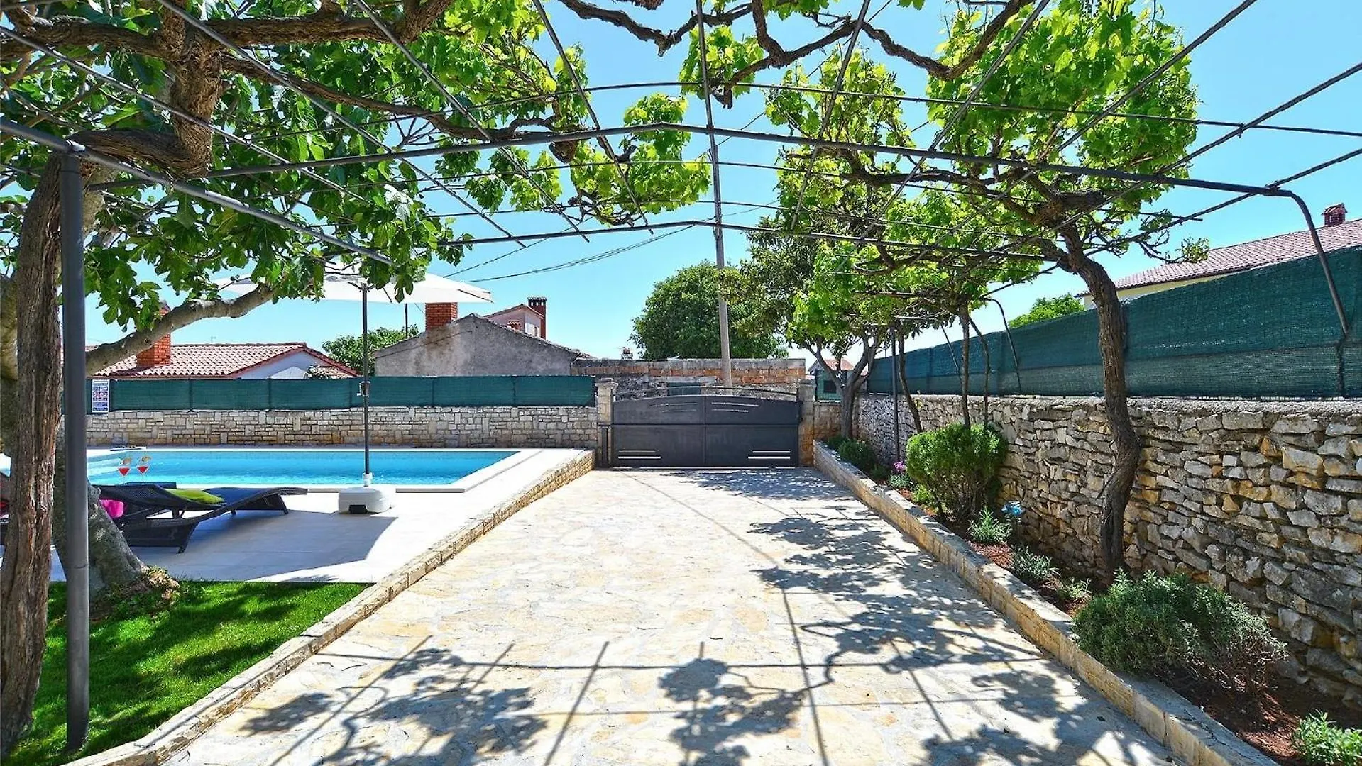 Ferienhaus Mit Privatpool Fuer 6 Personen Ca 80 Qm In Galizana, Istrien Istrische Riviera Croatia